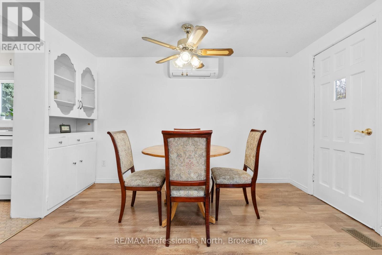 18 George Street, Huntsville, Ontario  P1H 1T9 - Photo 9 - X12789308