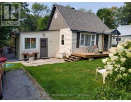 18 GEORGE STREET, Huntsville, Ontario