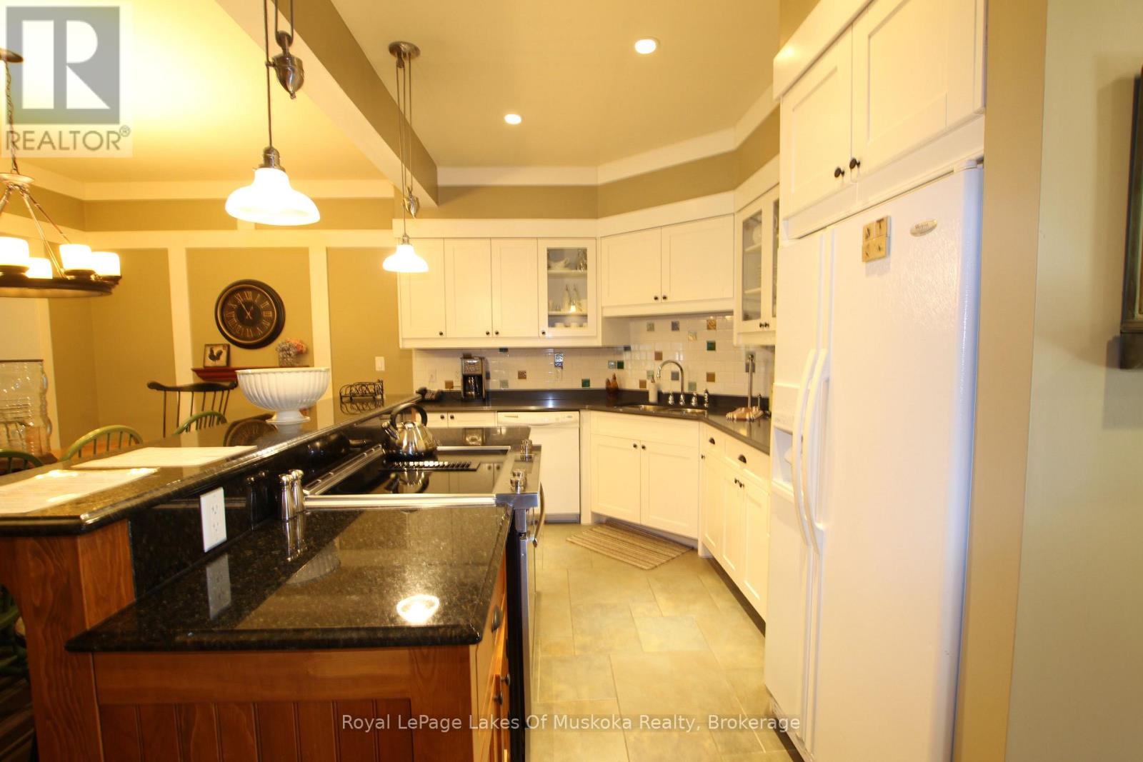 V15 W 9 - 1020 Birch Glen Road, Lake Of Bays, Ontario  P0B 1A0 - Photo 11 - X12789716