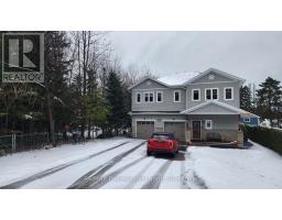 5 GREAVES AVENUE, Huntsville, Ontario