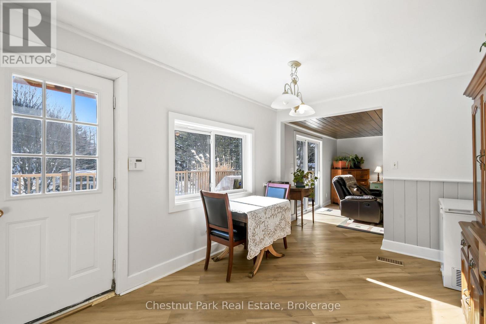 12 Ferndale Road, Muskoka Lakes, Ontario  P0B 1J0 - Photo 7 - X12791544