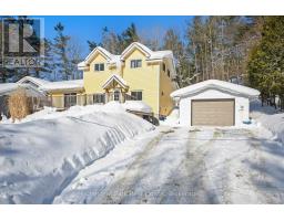 12 FERNDALE ROAD, Muskoka Lakes, Ontario