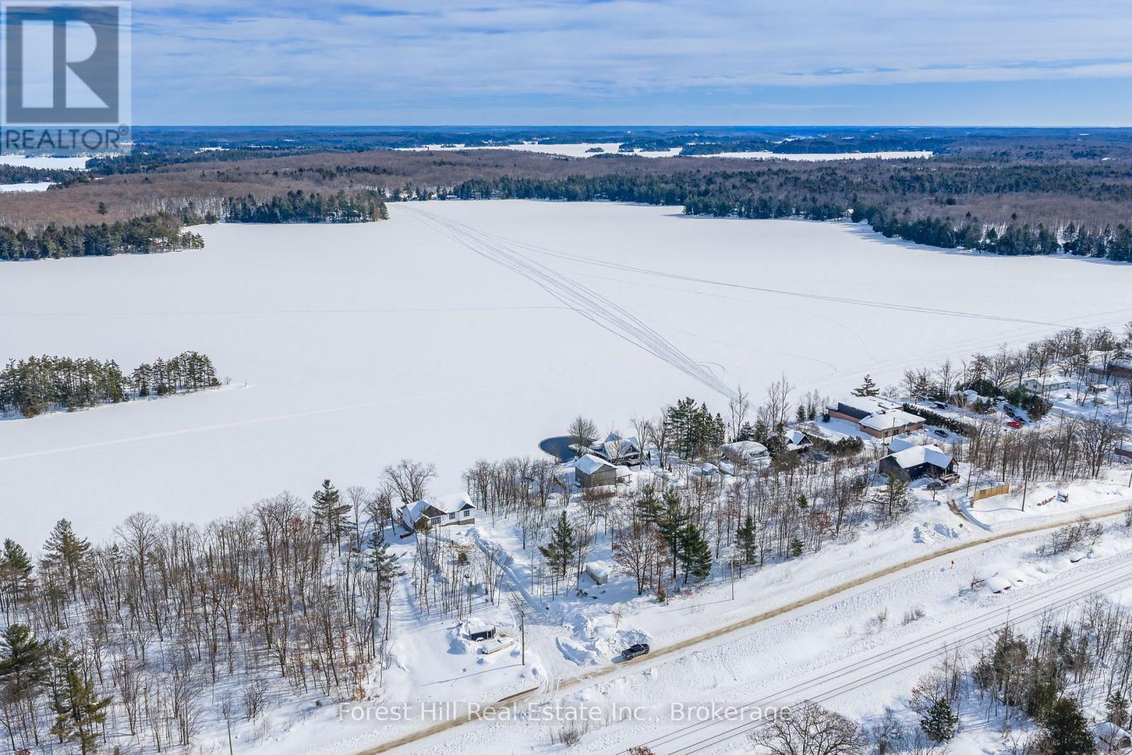 18 Hawkins Point Road, Georgian Bay, Ontario  P0C 1A0 - Photo 14 - X12794140