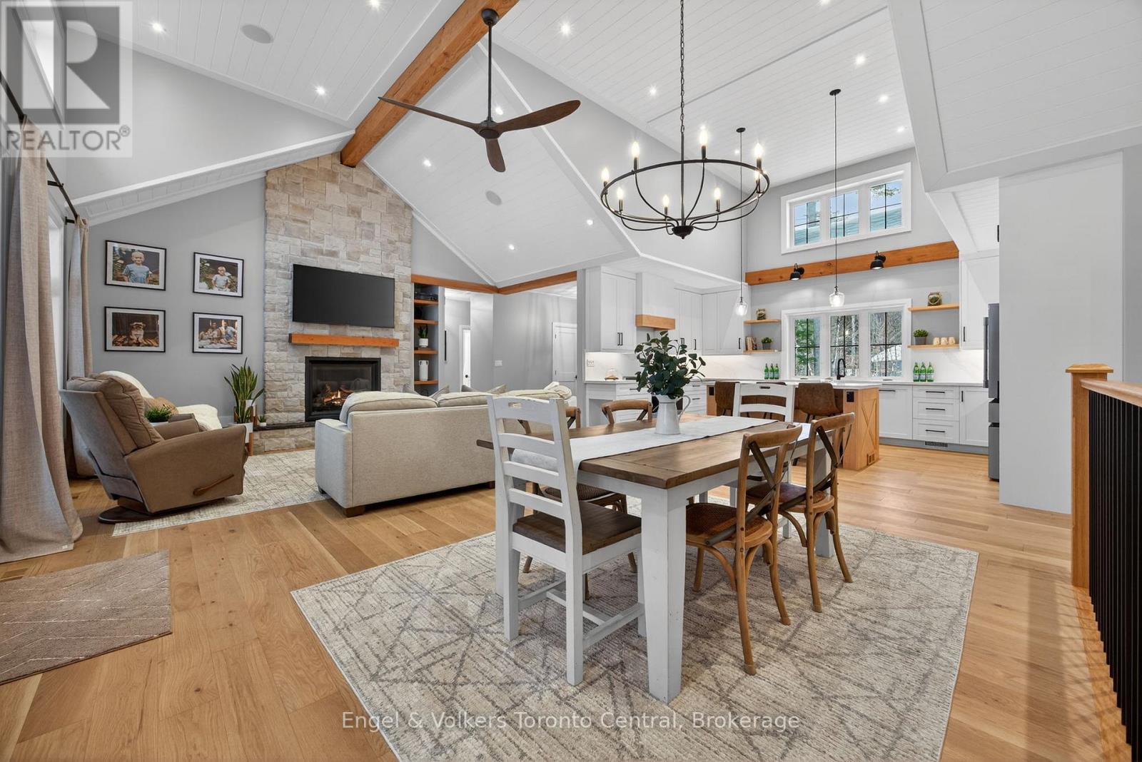 1107 Xavier Street, Gravenhurst, Ontario  P0E 1G0 - Photo 18 - X12796548