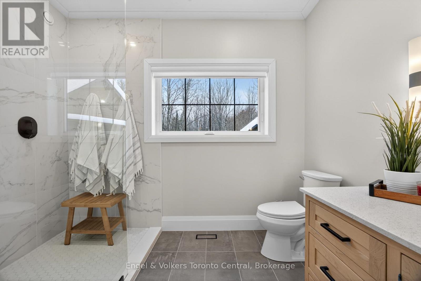 1107 Xavier Street, Gravenhurst, Ontario  P0E 1G0 - Photo 28 - X12796548