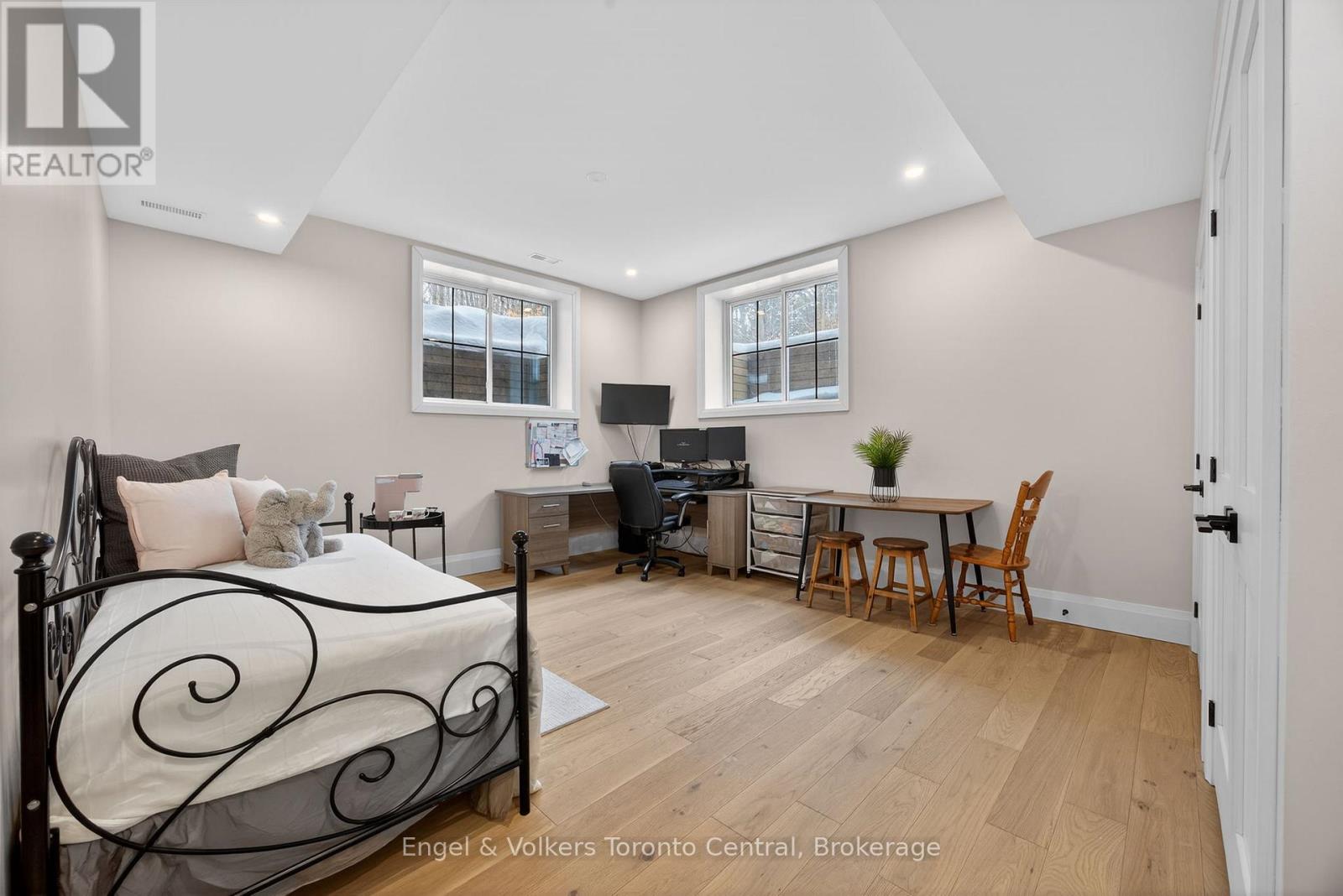 1107 Xavier Street, Gravenhurst, Ontario  P0E 1G0 - Photo 40 - X12796548