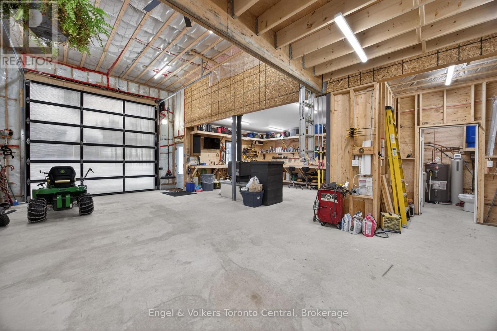 1107 Xavier Street, Gravenhurst, Ontario  P0E 1G0 - Photo 47 - X12796548