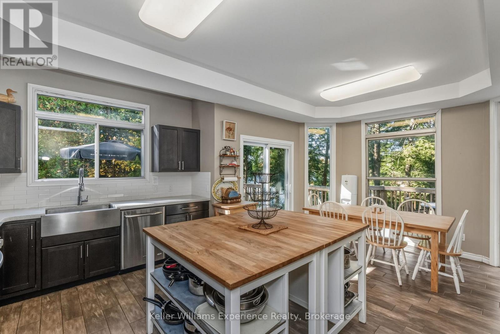 19 Huron Trail, Georgian Bay, Ontario  L0K 2A0 - Photo 10 - X12801268