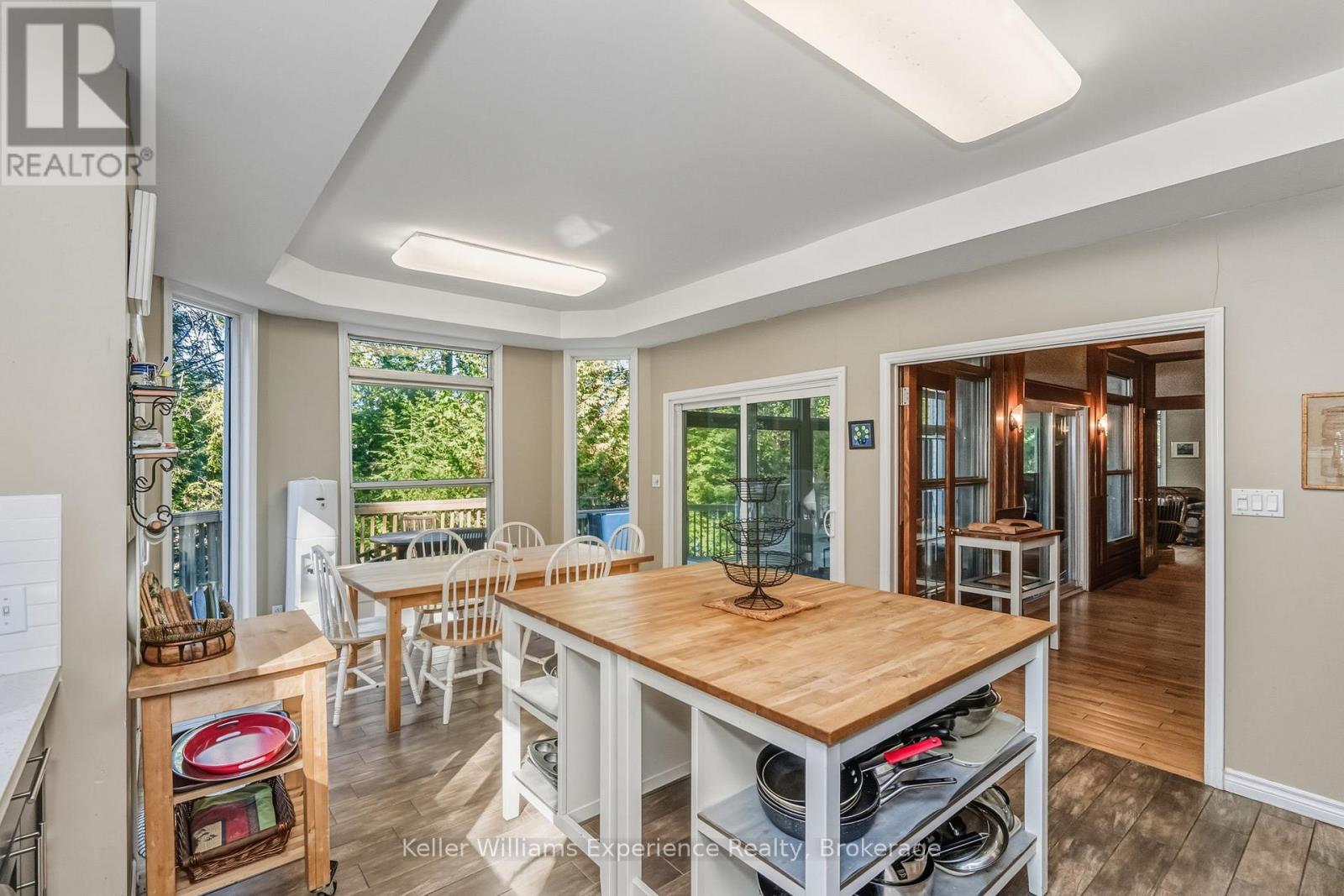 19 Huron Trail, Georgian Bay, Ontario  L0K 2A0 - Photo 11 - X12801268