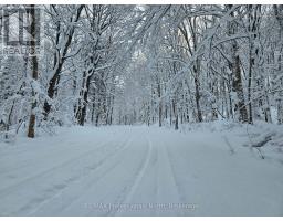 462 CARDWELL LAKE ROAD, Huntsville, Ontario