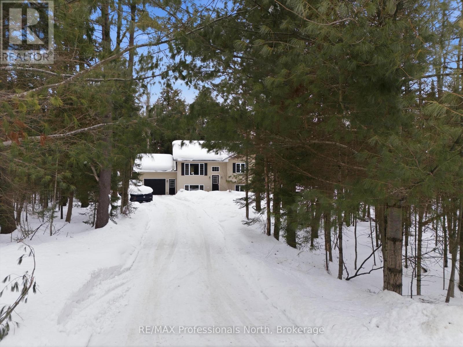1017 Church Hill Road, Bracebridge, Ontario  P1L 1X1 - Photo 2 - X12805136