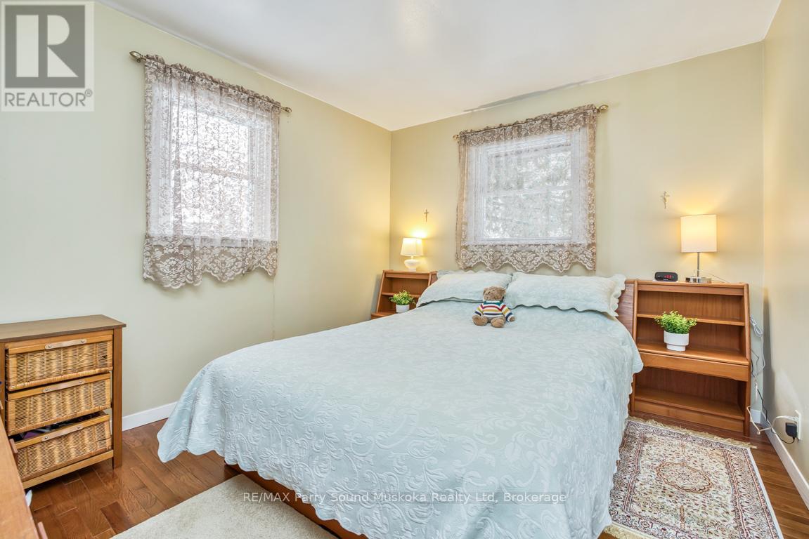 2 Laird Drive, Parry Sound, Ontario  P2A 1P5 - Photo 24 - X12812634