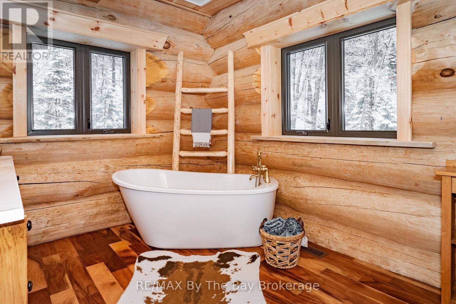 1536 North Portage Road, Lake Of Bays, Ontario  P1H 2J6 - Photo 16 - X12814224