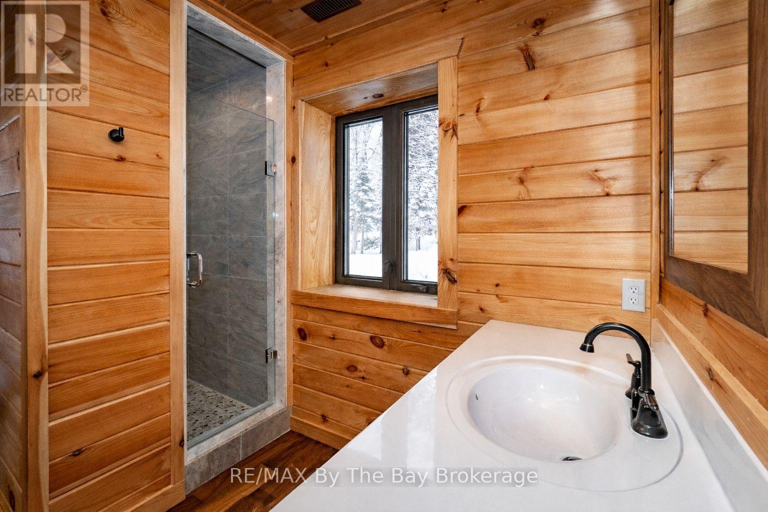 1536 North Portage Road, Lake Of Bays, Ontario  P1H 2J6 - Photo 34 - X12814224