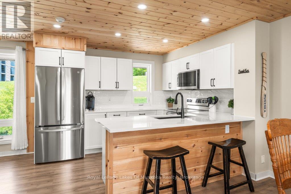 30 Turner Drive, Huntsville, Ontario  P1H 1A8 - Photo 19 - X12814442