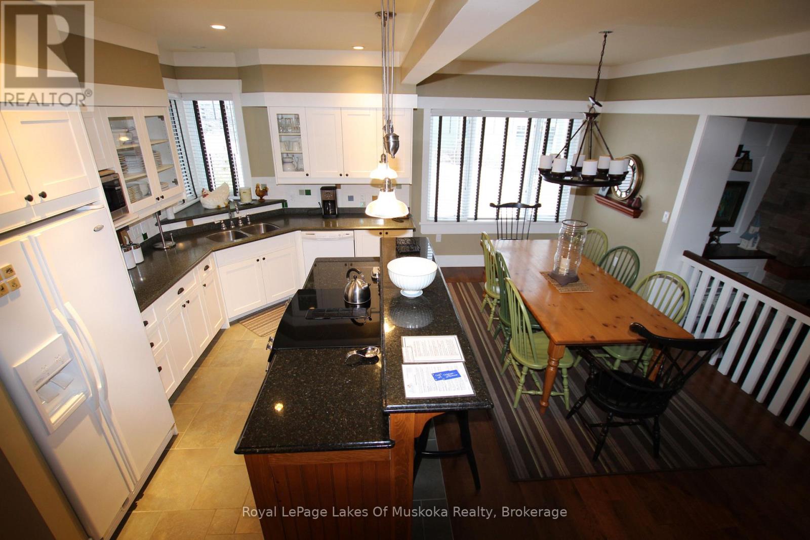 V 9, W5 - 1020 Birch Glen Road, Lake Of Bays, Ontario  P0B 1A0 - Photo 12 - X12816204