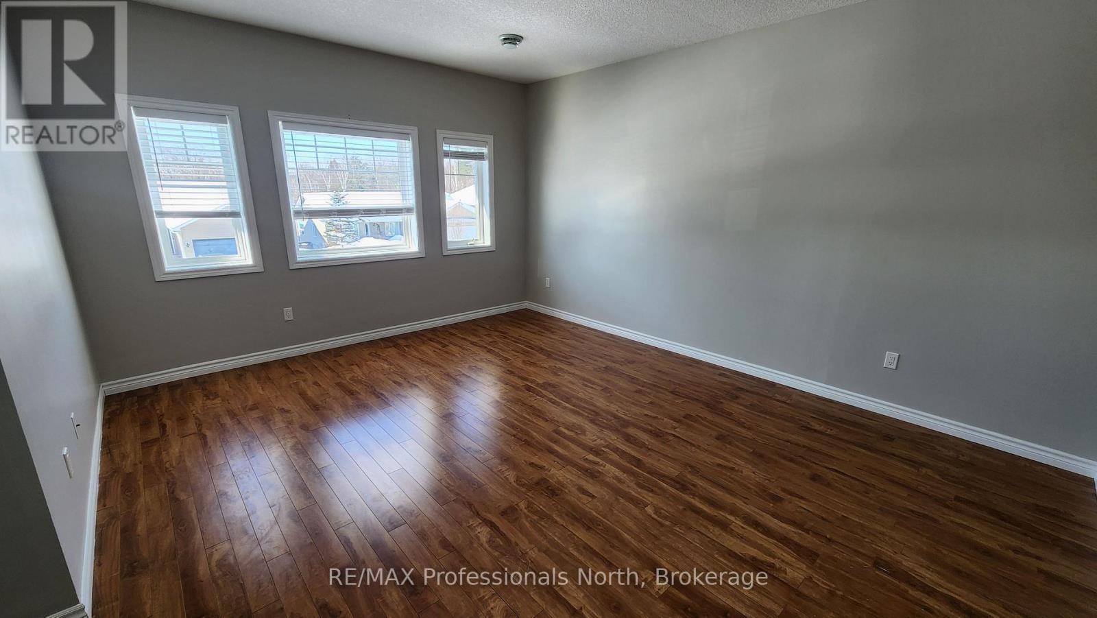 33 Goodwin Drive, Huntsville, Ontario  P1H 2R3 - Photo 12 - X12816742