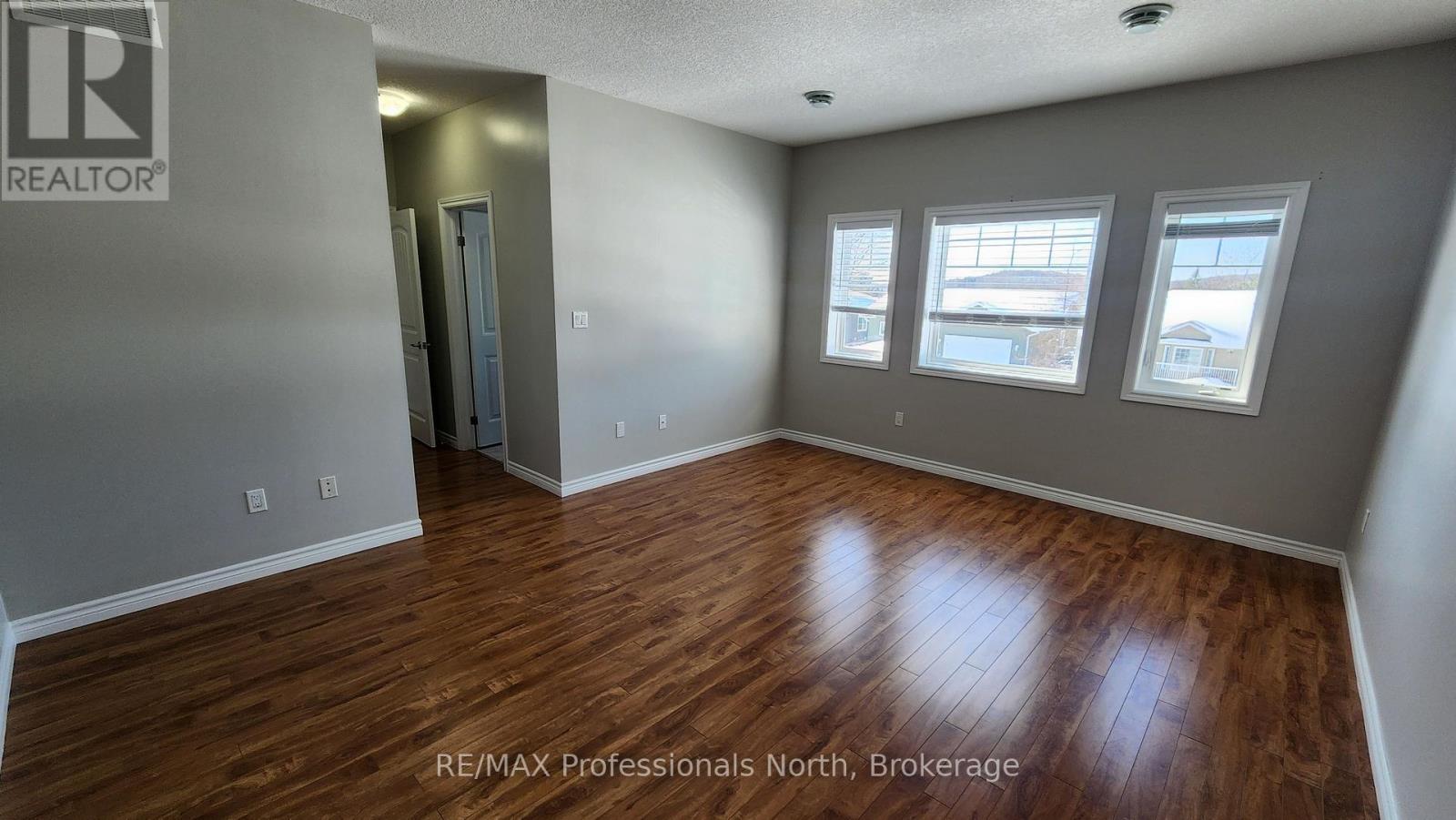 33 Goodwin Drive, Huntsville, Ontario  P1H 2R3 - Photo 13 - X12816742