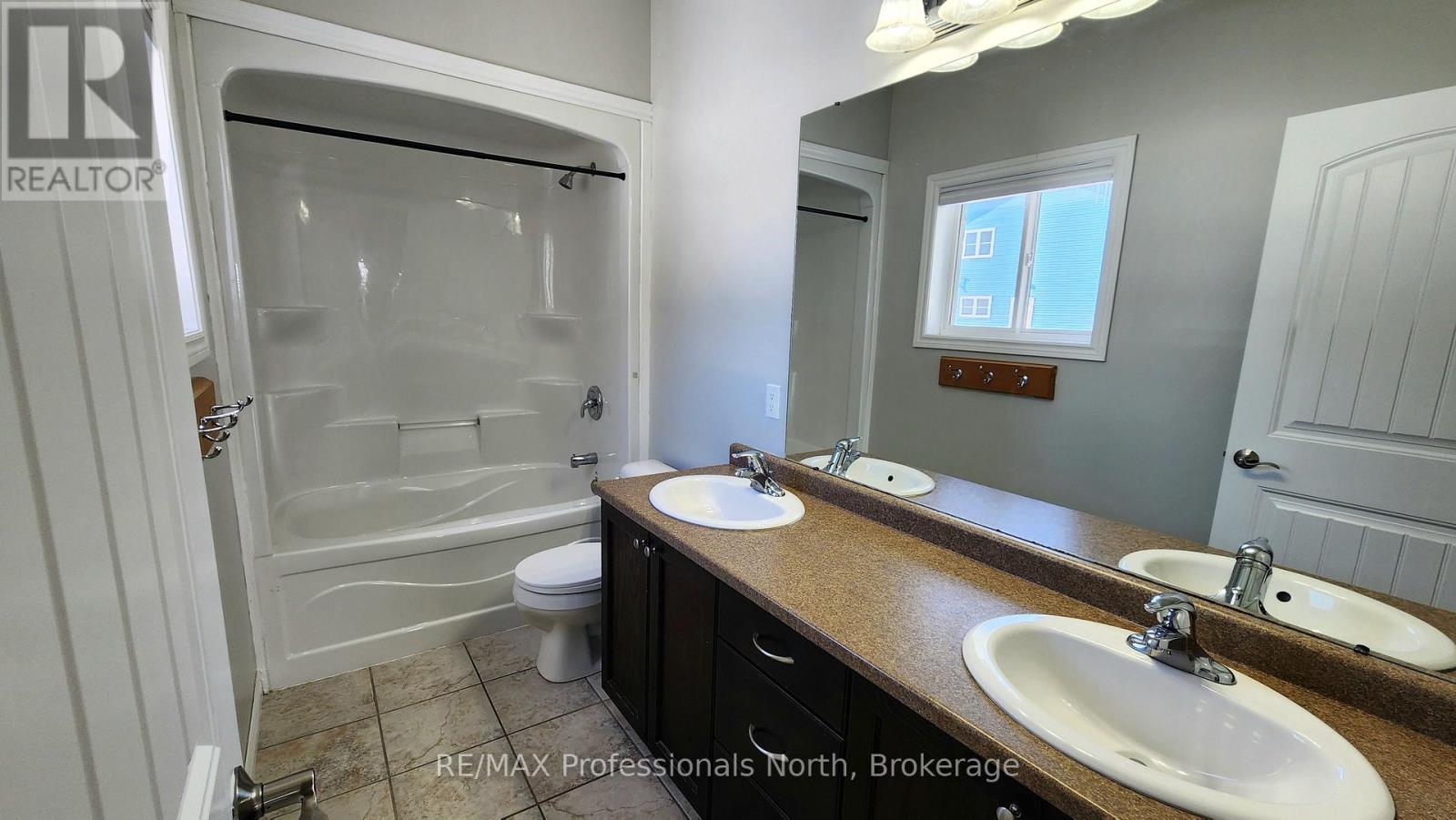 33 Goodwin Drive, Huntsville, Ontario  P1H 2R3 - Photo 20 - X12816742