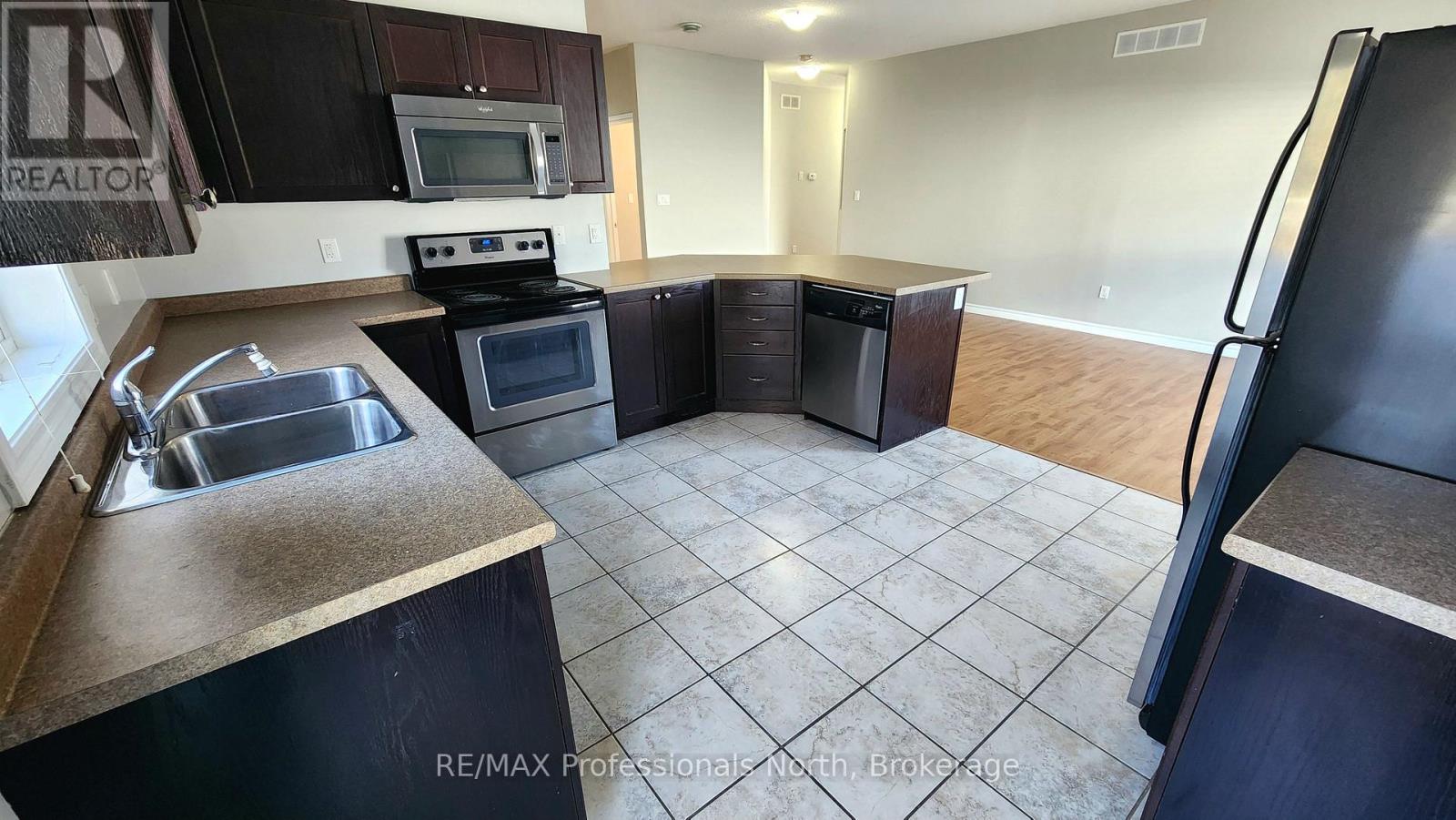 33 Goodwin Drive, Huntsville, Ontario  P1H 2R3 - Photo 24 - X12816742