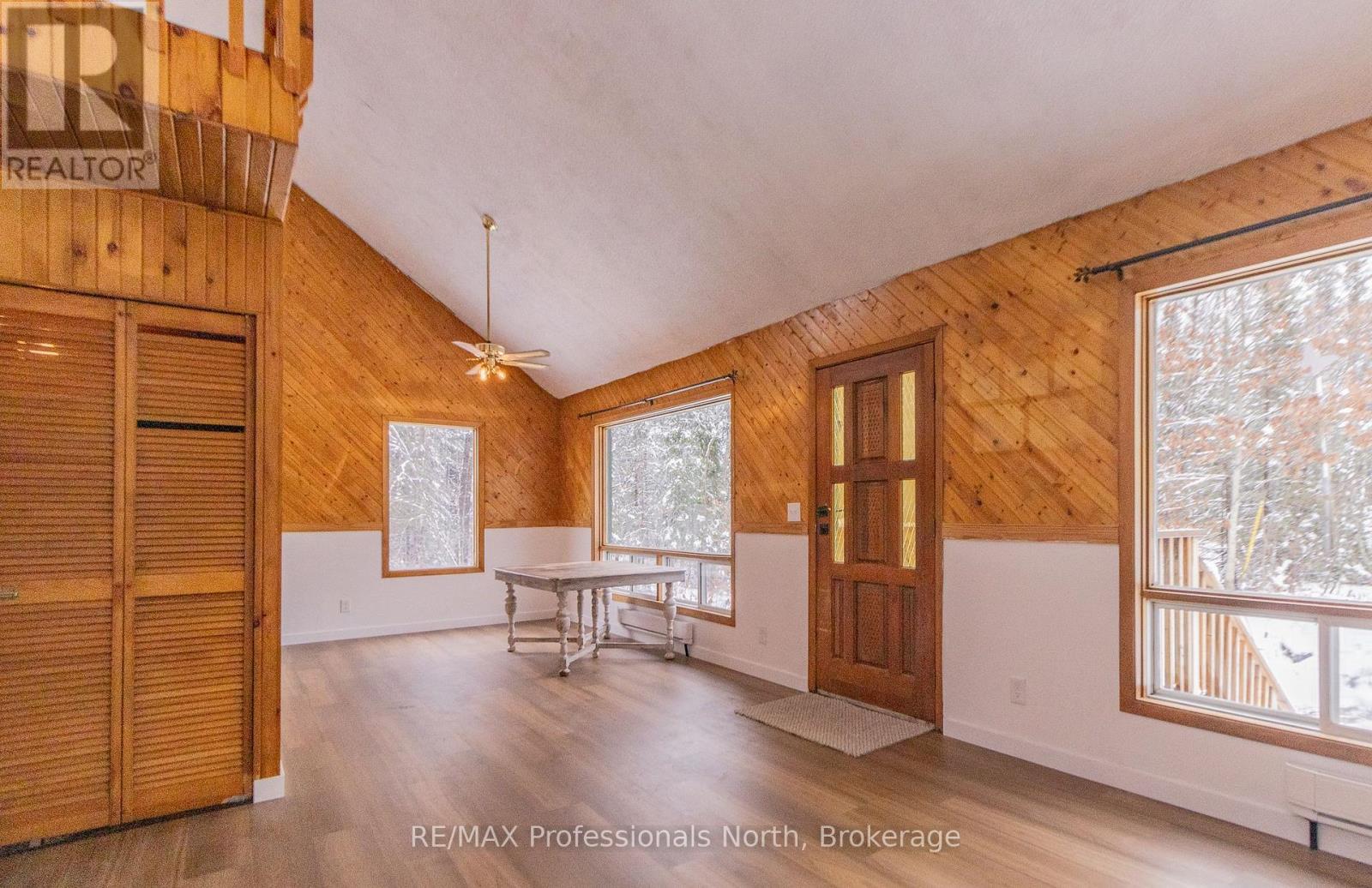 1125 Fairy Falls Road, Lake Of Bays, Ontario  P0B 1A0 - Photo 10 - X12816814