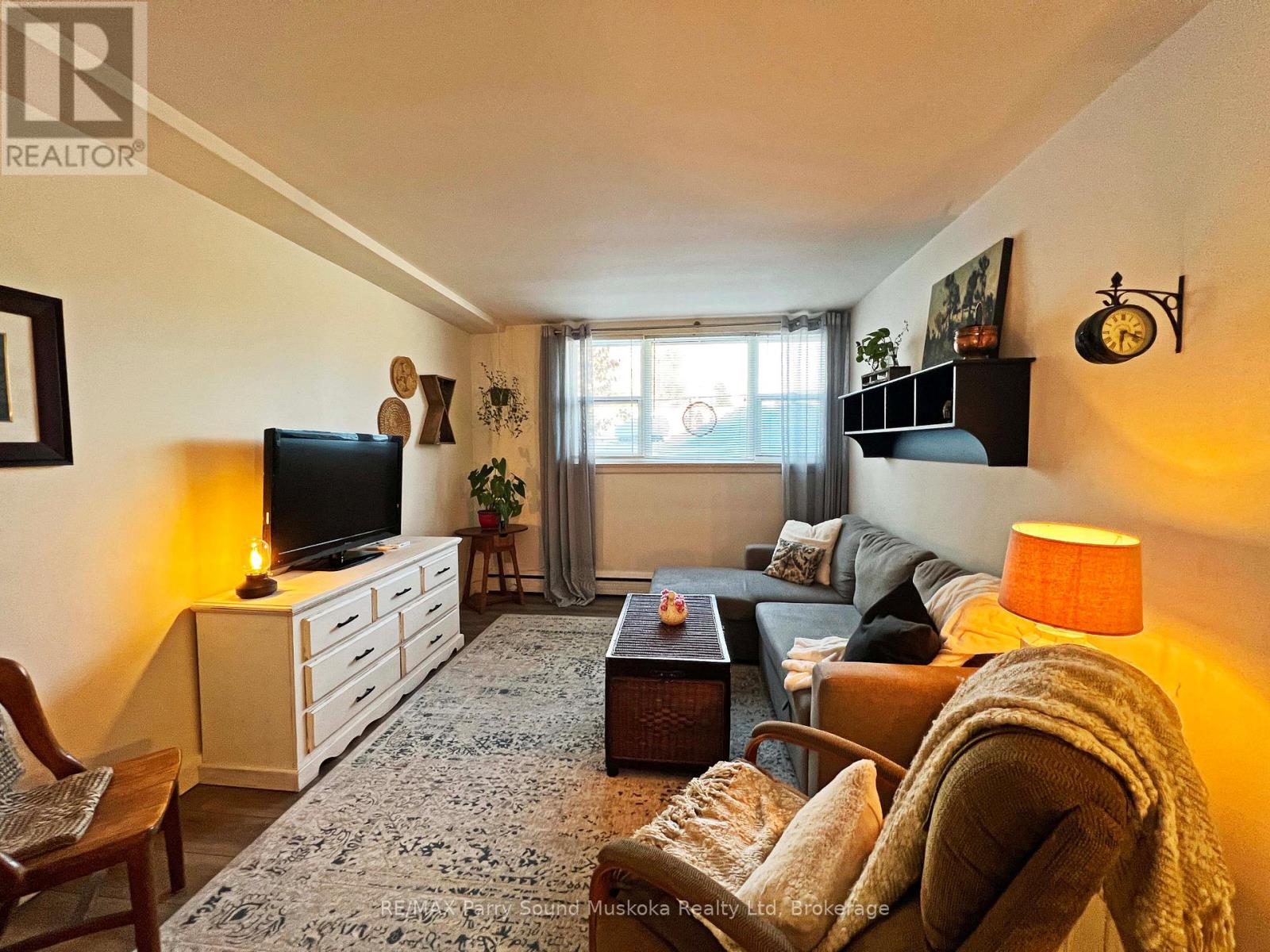 4 - 118 Isabella Street, Parry Sound, Ontario  P2A 1N1 - Photo 5 - X12818316