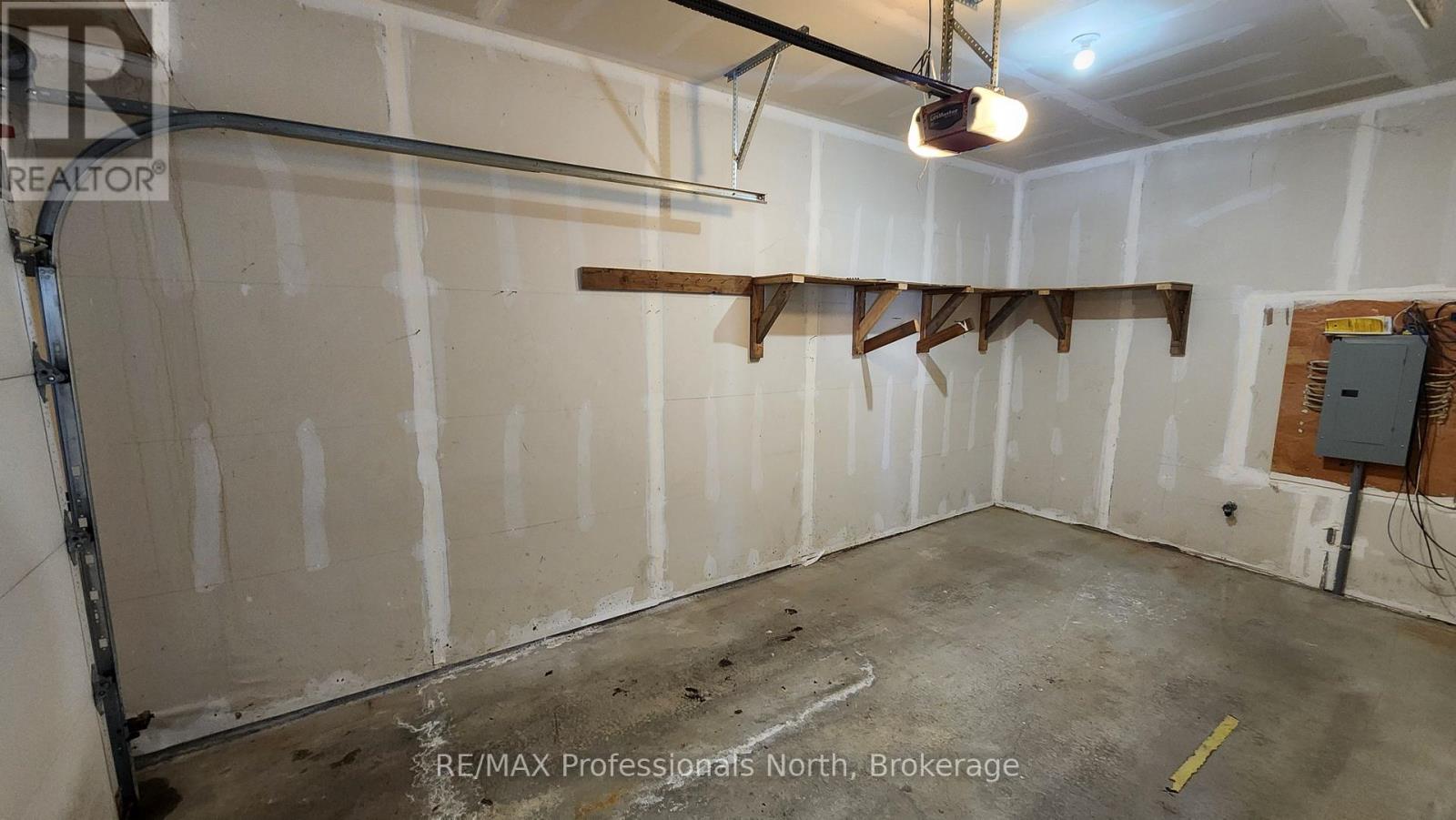 19 Duncan Street E, Huntsville, Ontario  P1H 1P6 - Photo 21 - X12821122