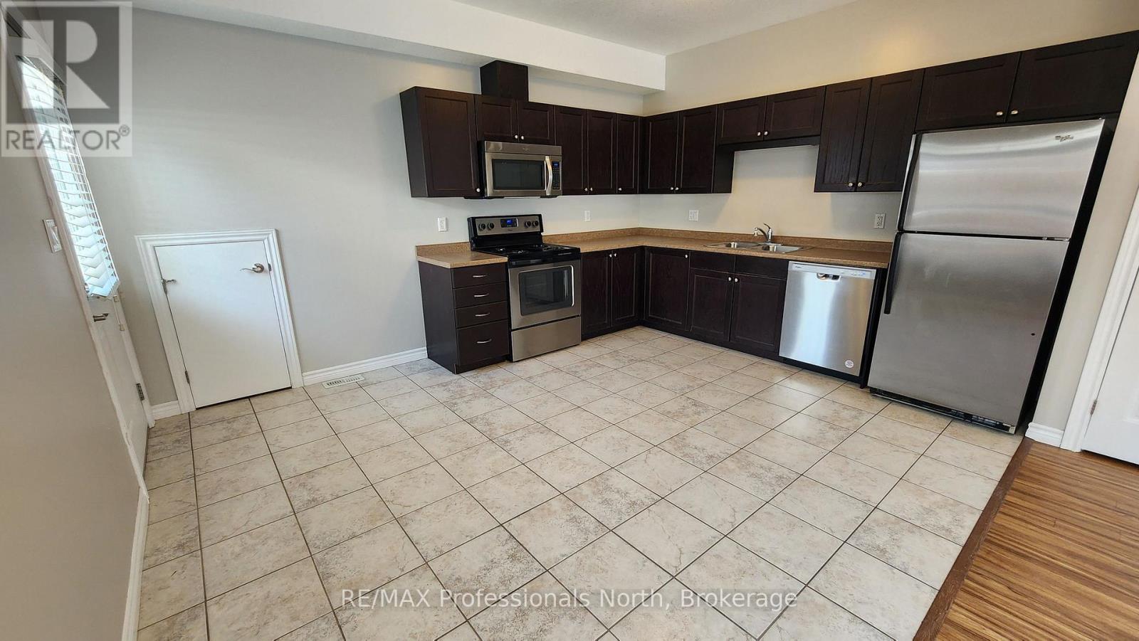 19 Duncan Street E, Huntsville, Ontario  P1H 1P6 - Photo 24 - X12821122