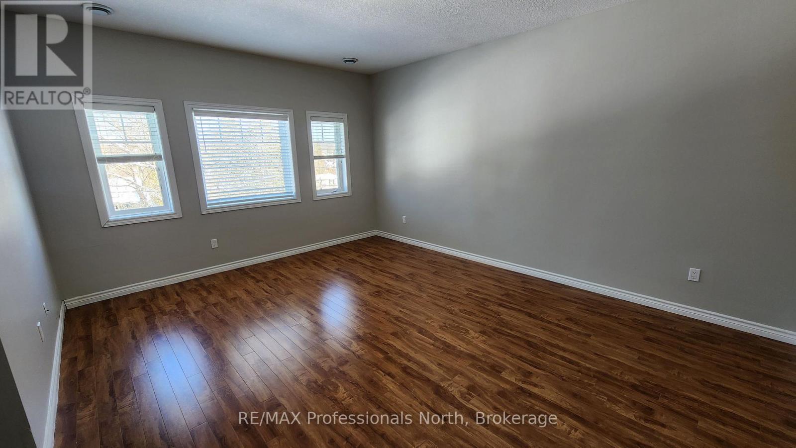 19 Duncan Street E, Huntsville, Ontario  P1H 1P6 - Photo 9 - X12821122