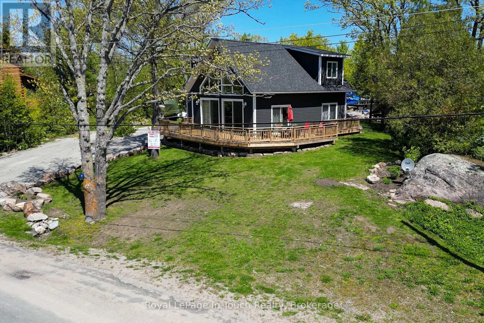26 Macey Bay Road, Georgian Bay, Ontario  L0K 1S0 - Photo 1 - X12822758