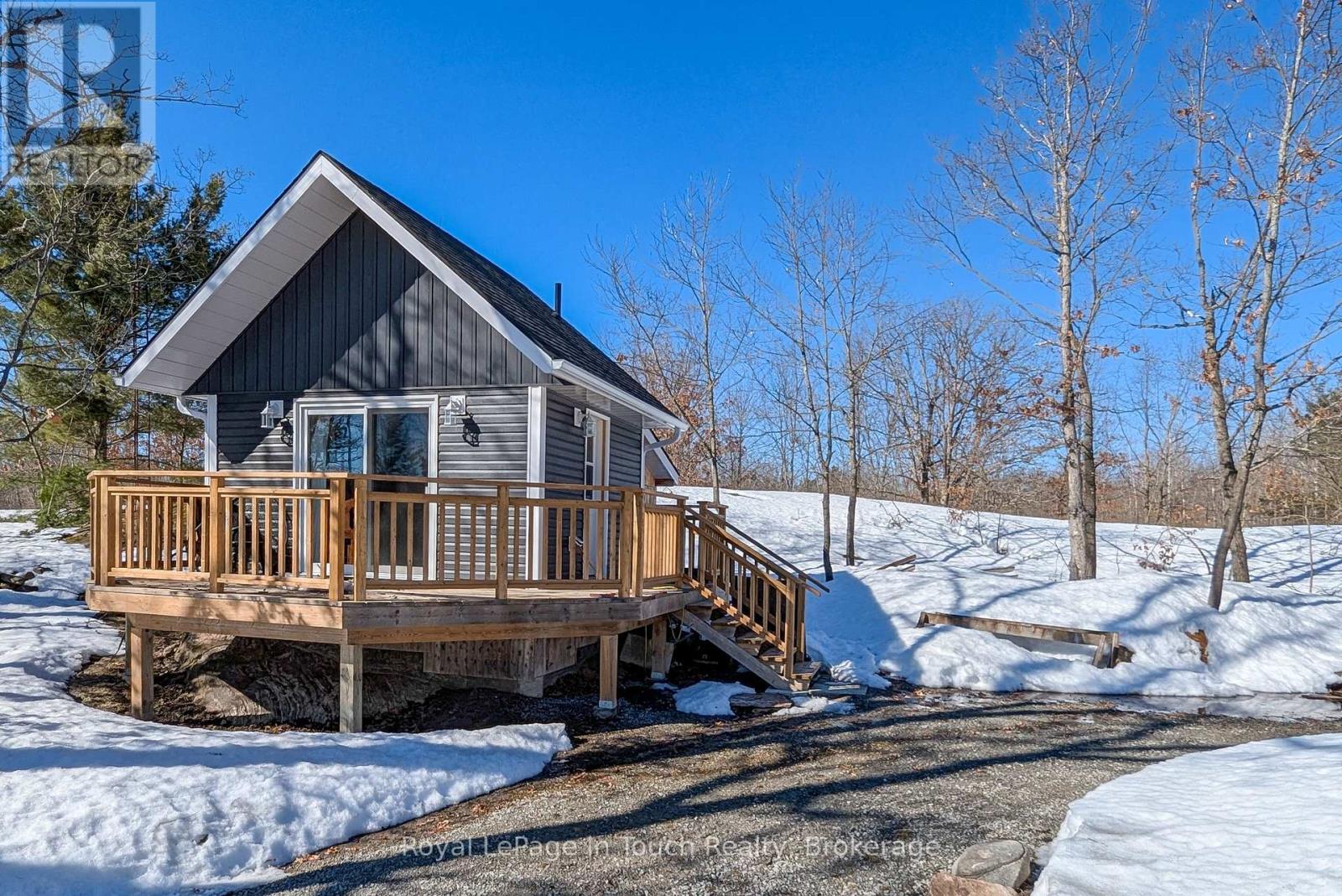 26 Macey Bay Road, Georgian Bay, Ontario  L0K 1S0 - Photo 22 - X12822758