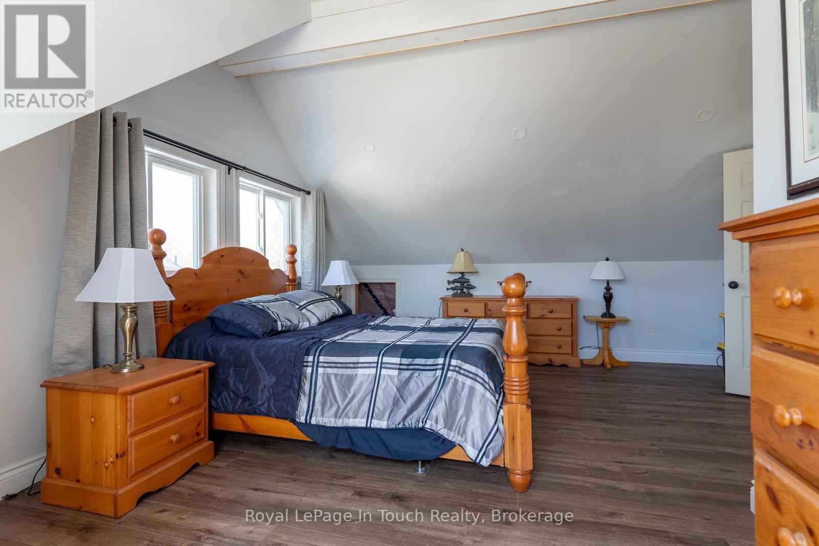 26 Macey Bay Road, Georgian Bay, Ontario  L0K 1S0 - Photo 23 - X12822758