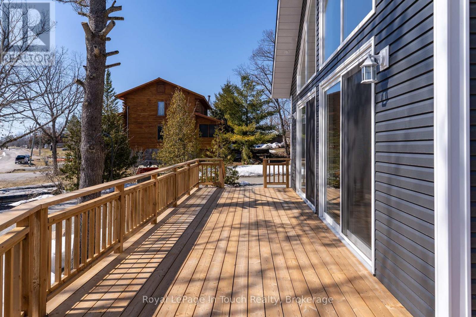 26 Macey Bay Road, Georgian Bay, Ontario  L0K 1S0 - Photo 4 - X12822758