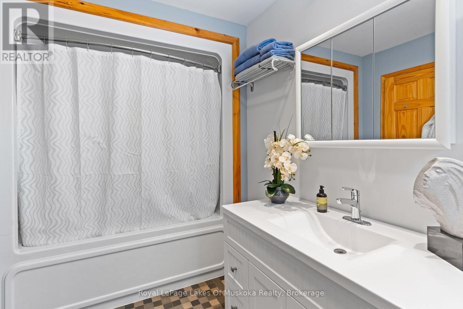 57 Hiawatha Drive, Huntsville, Ontario  P0B 1L0 - Photo 16 - X12822950