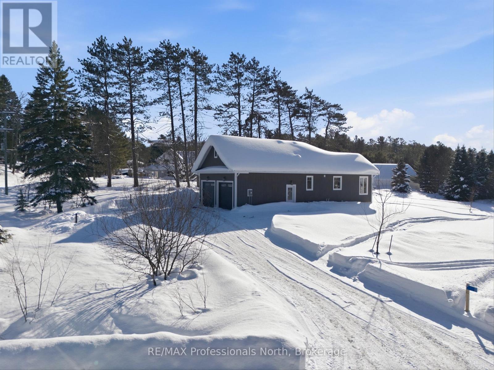 11 Clarkes Lane, Huntsville, Ontario  P0B 1M0 - Photo 24 - X12823074