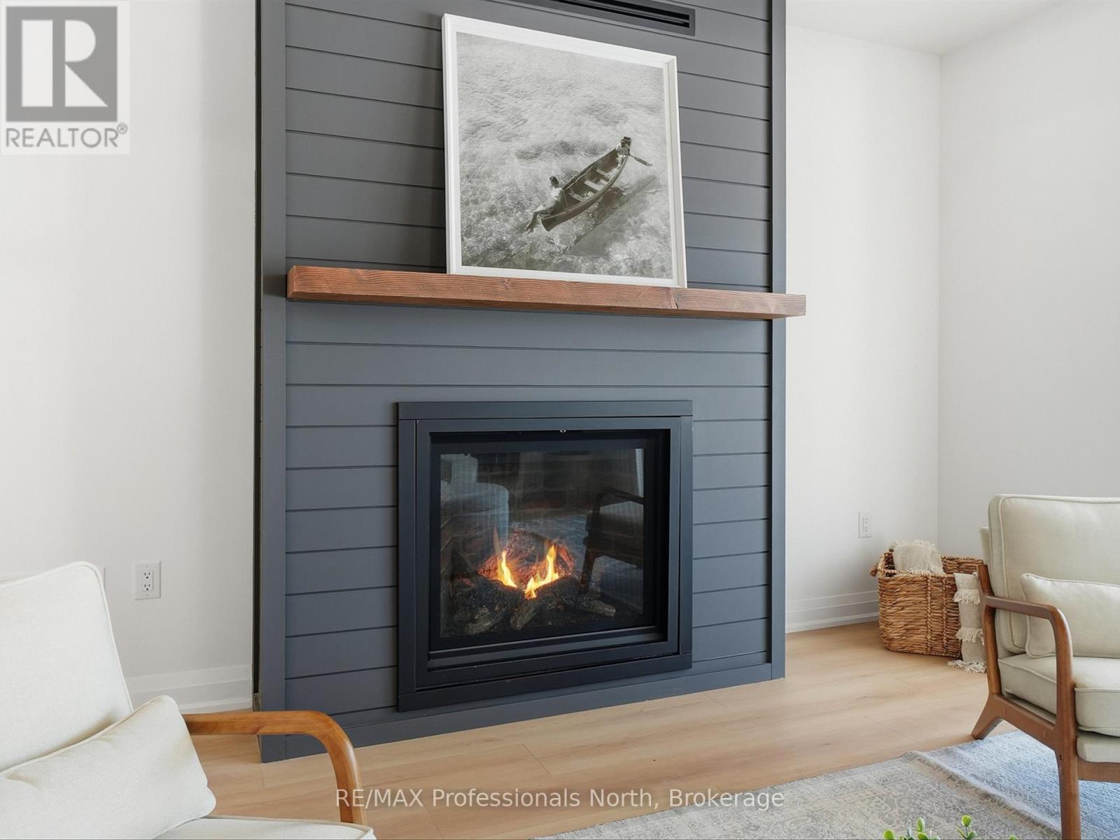 11 Clarkes Lane, Huntsville, Ontario  P0B 1M0 - Photo 4 - X12823074