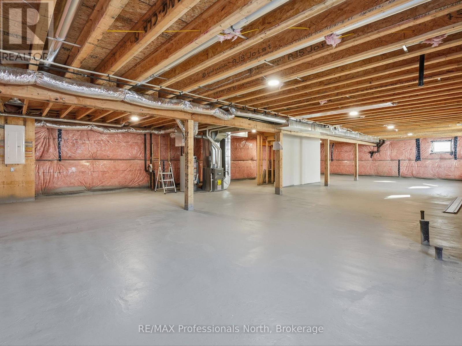 11 Clarkes Lane, Huntsville, Ontario  P0B 1M0 - Photo 46 - X12823074