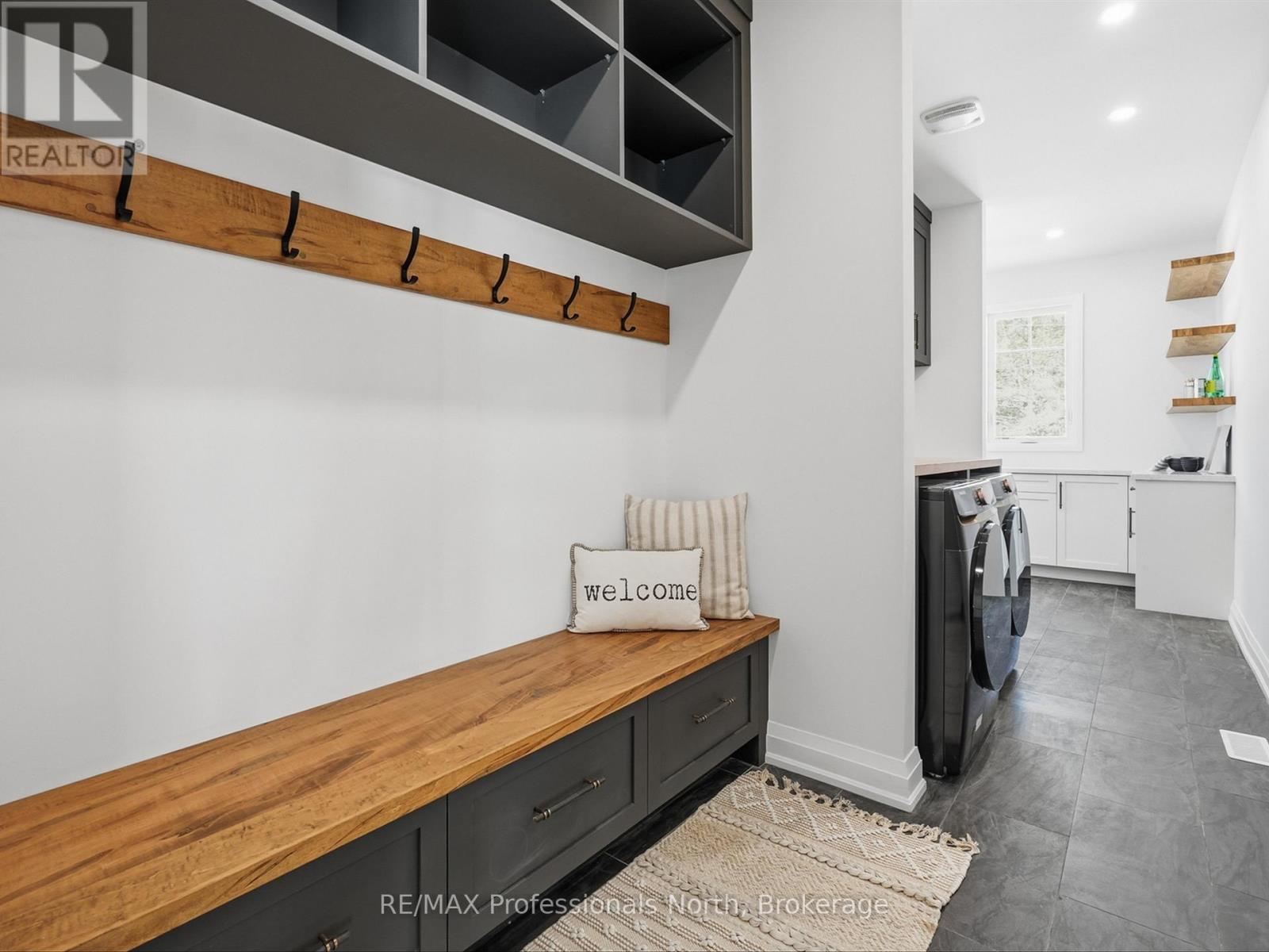 11 Clarkes Lane, Huntsville, Ontario  P0B 1M0 - Photo 5 - X12823074