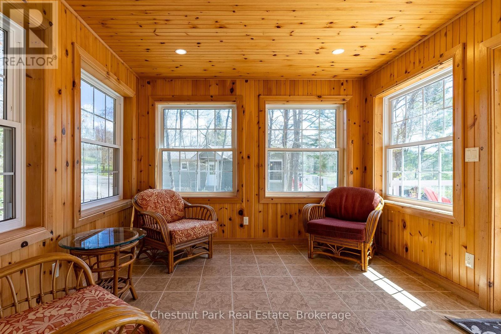 107-10 - 1052 Rat Bay Road, Lake Of Bays, Ontario  P1H 2J6 - Photo 16 - X12825820