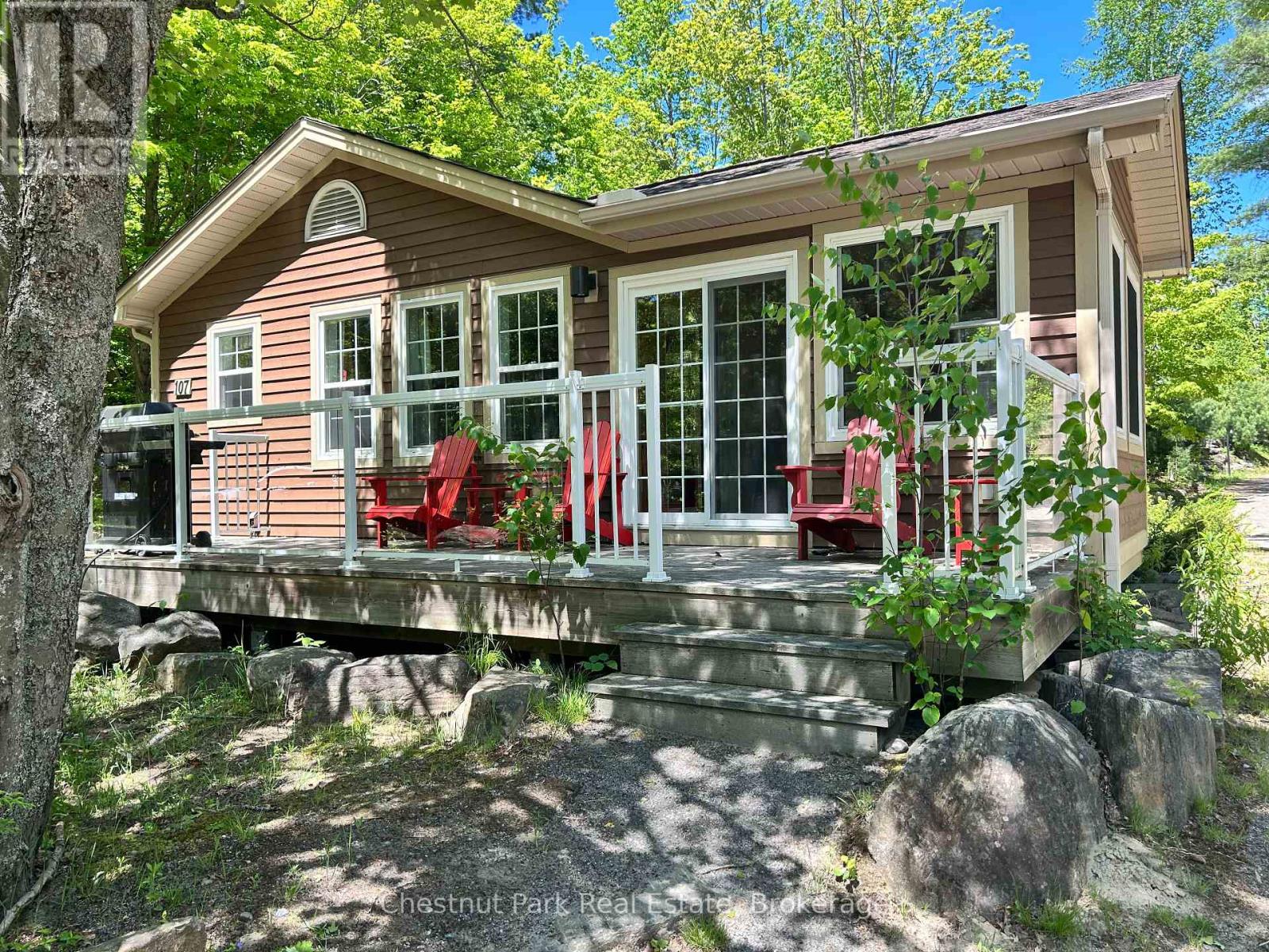 107-3 - 1052 Rat Bay Road, Lake Of Bays, Ontario  P1H 2J6 - Photo 1 - X12825826
