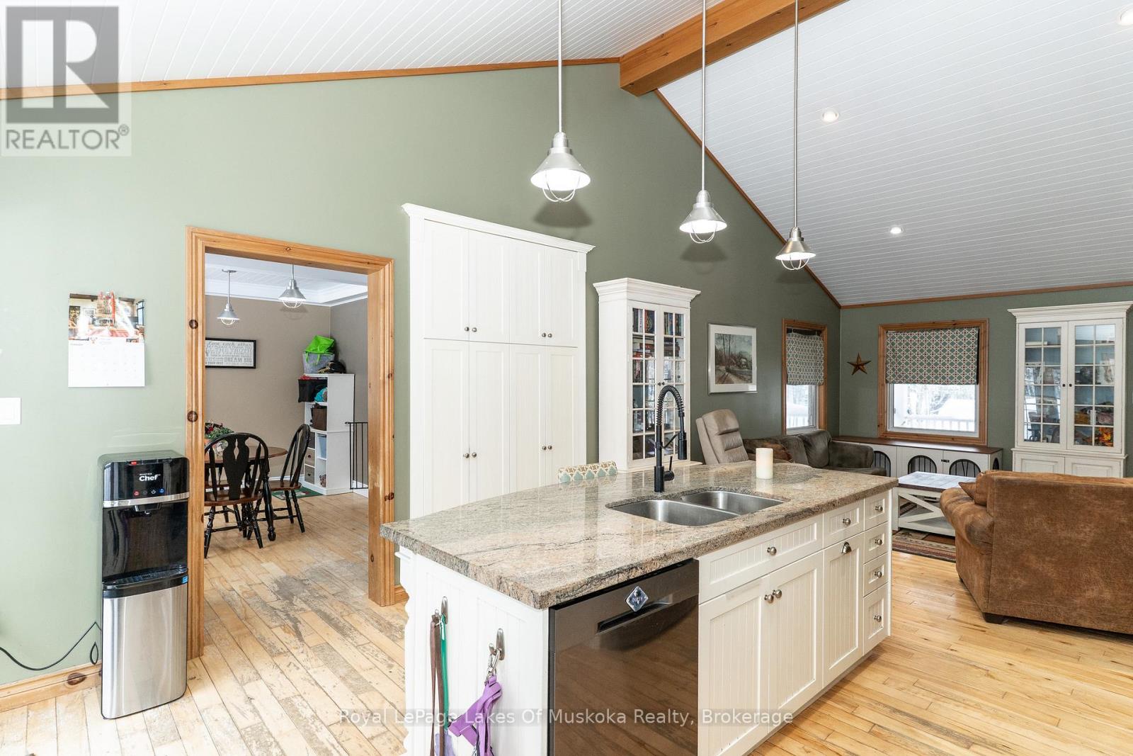 1039 Falkenburg Road, Bracebridge, Ontario  P1L 1X4 - Photo 20 - X12826080