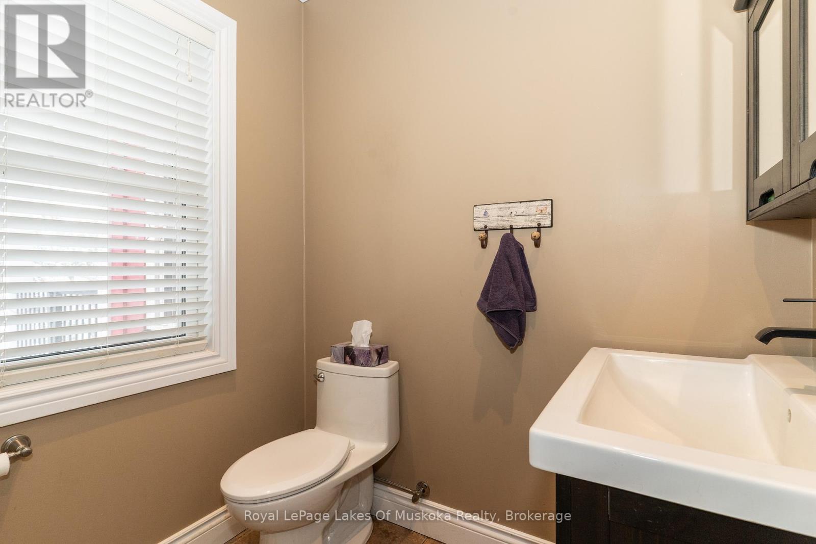 1039 Falkenburg Road, Bracebridge, Ontario  P1L 1X4 - Photo 25 - X12826080