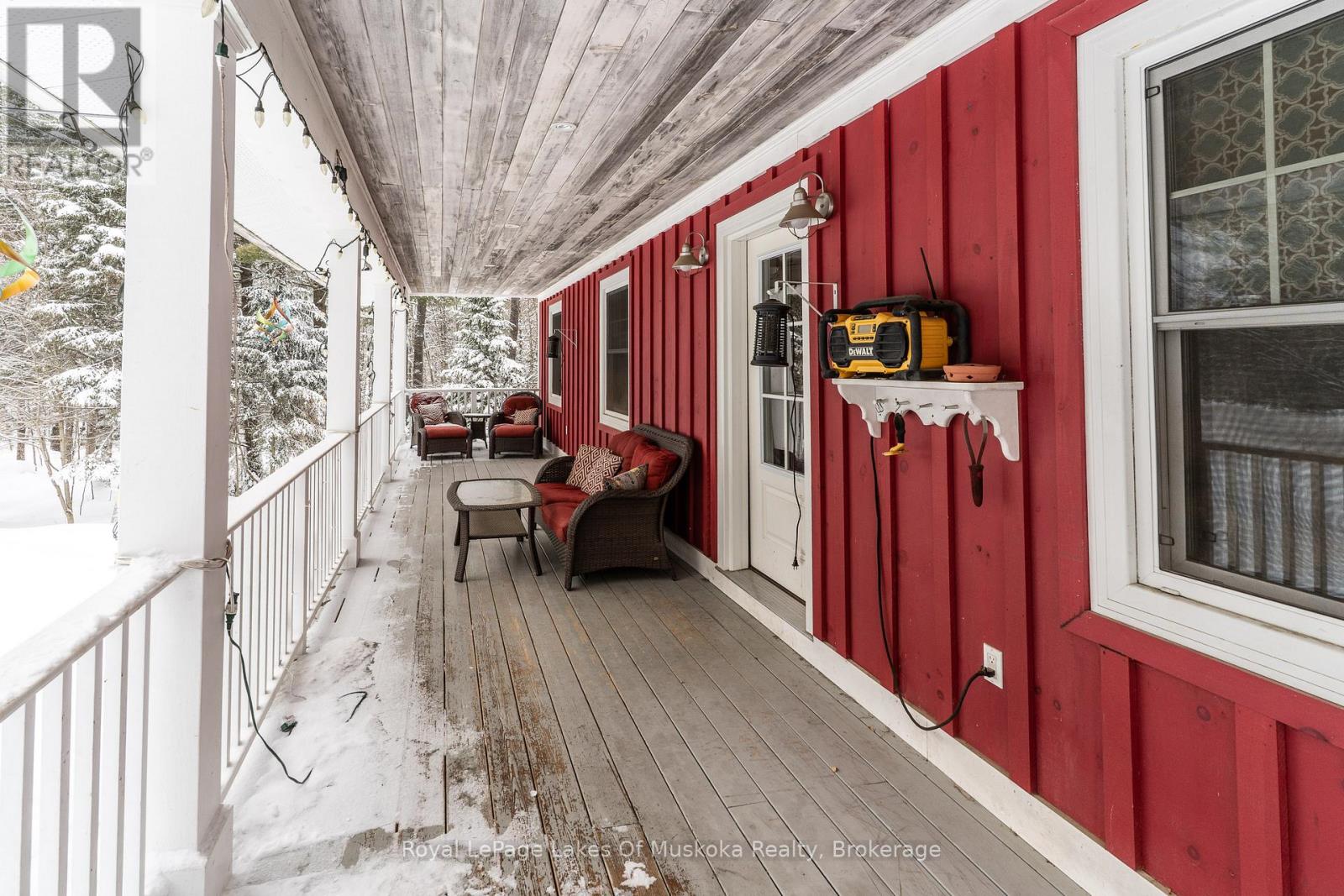 1039 Falkenburg Road, Bracebridge, Ontario  P1L 1X4 - Photo 3 - X12826080