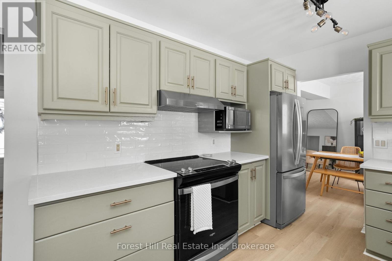 1 Maplecrest Court, Huntsville, Ontario  P1H 1G2 - Photo 15 - X12827366