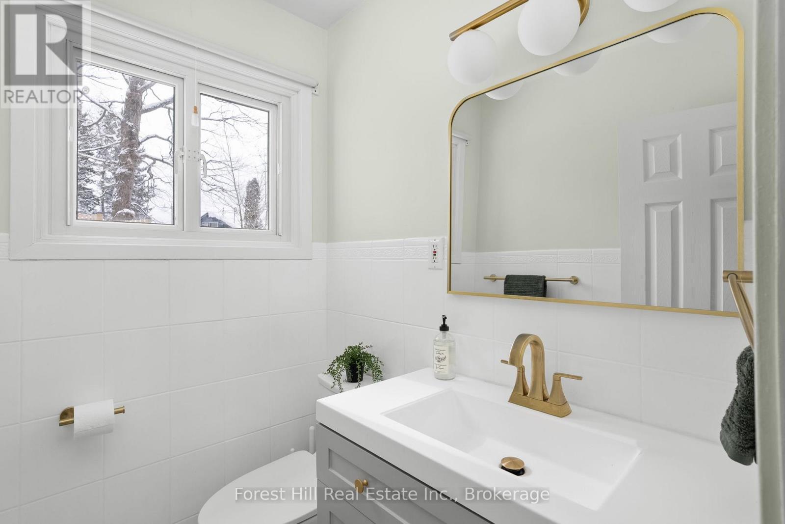 1 Maplecrest Court, Huntsville, Ontario  P1H 1G2 - Photo 17 - X12827366