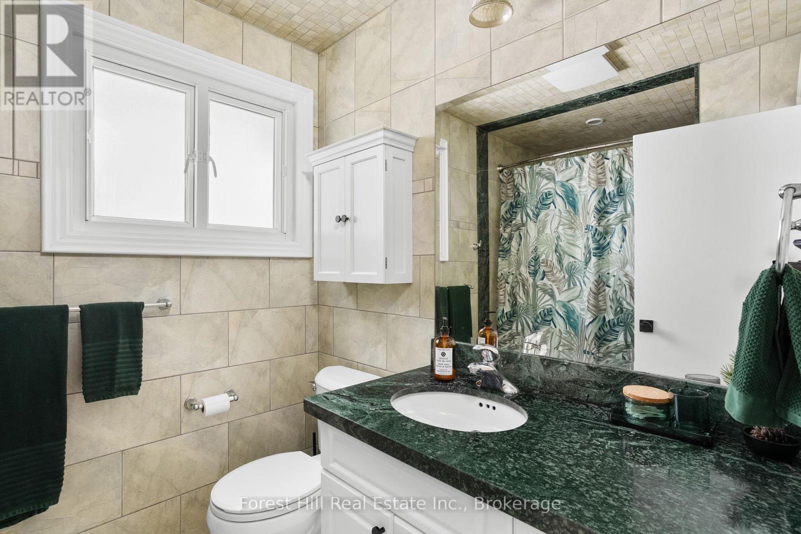 1 Maplecrest Court, Huntsville, Ontario  P1H 1G2 - Photo 24 - X12827366