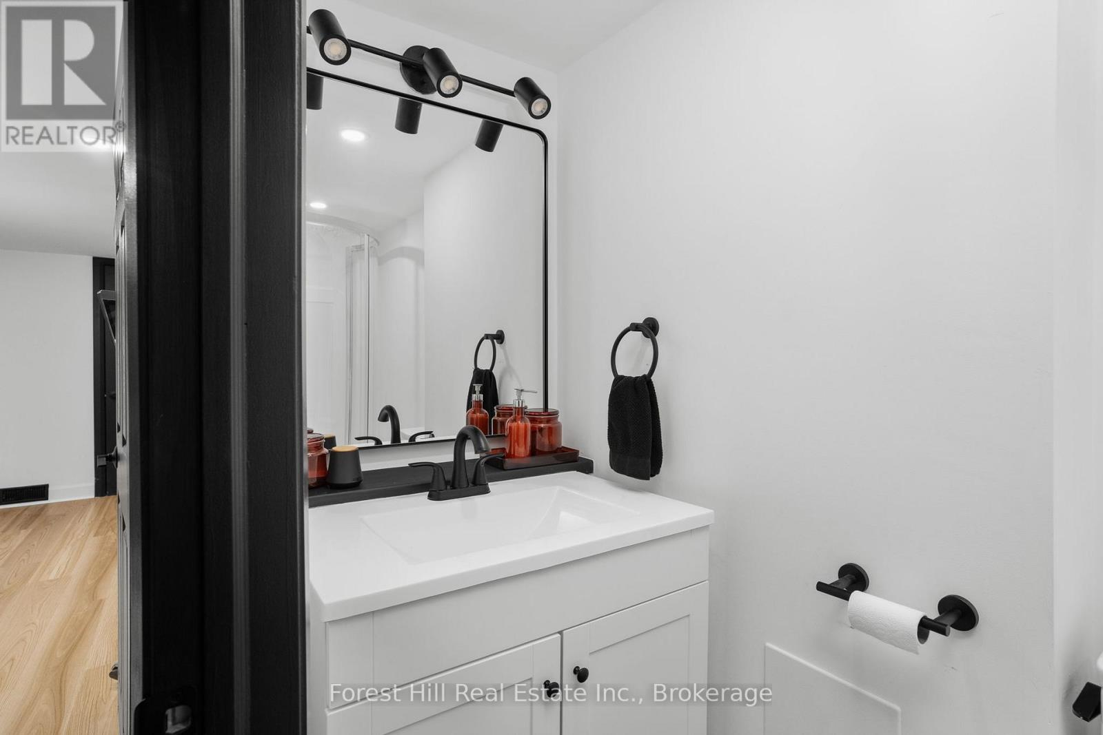 1 Maplecrest Court, Huntsville, Ontario  P1H 1G2 - Photo 30 - X12827366