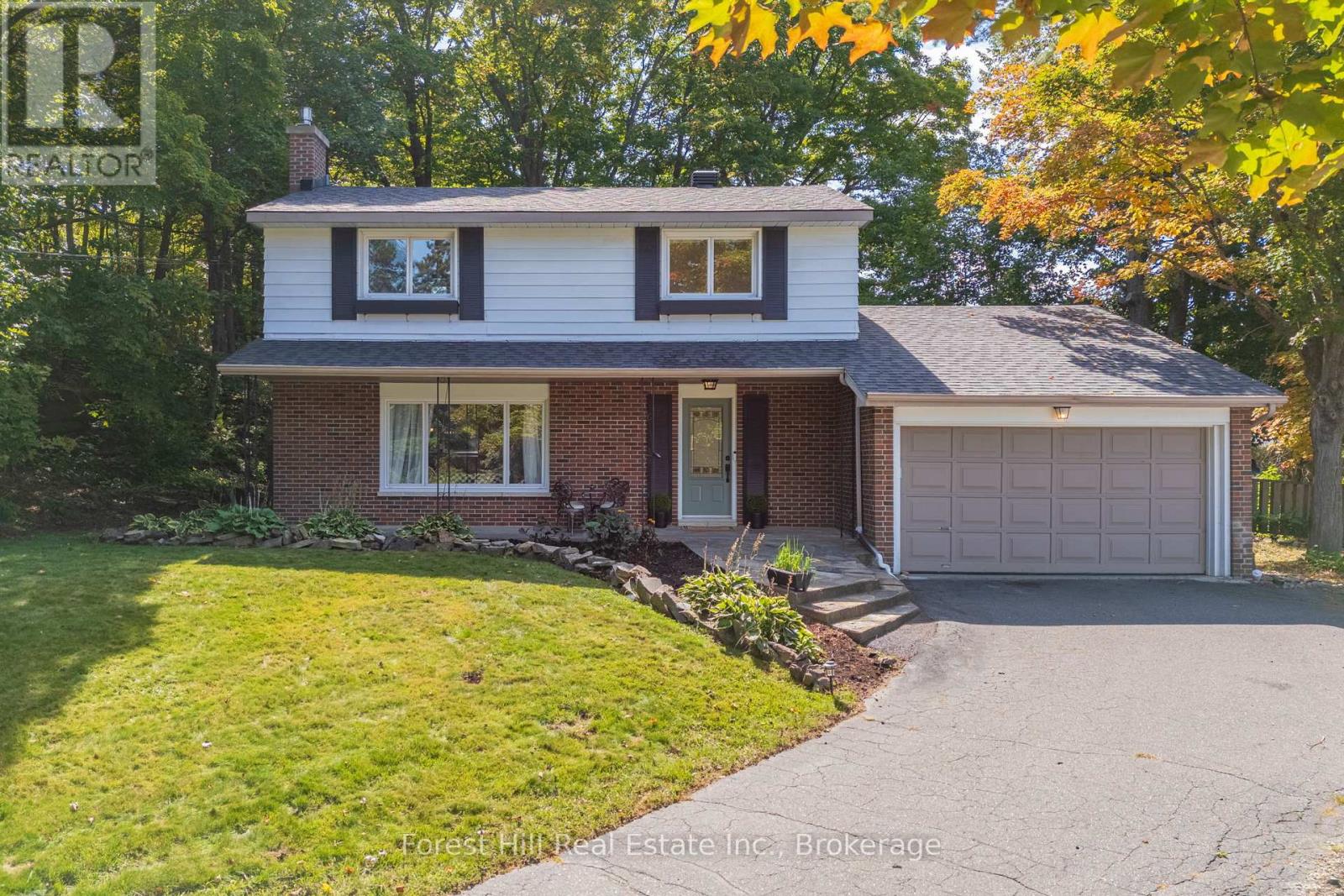 1 Maplecrest Court, Huntsville, Ontario  P1H 1G2 - Photo 36 - X12827366