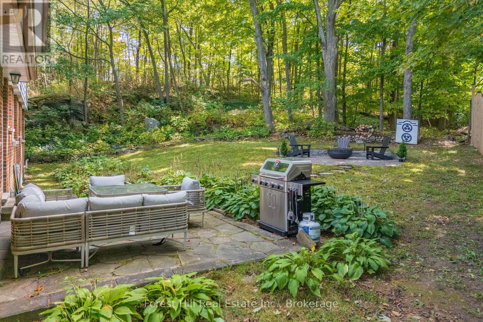 1 Maplecrest Court, Huntsville, Ontario  P1H 1G2 - Photo 37 - X12827366