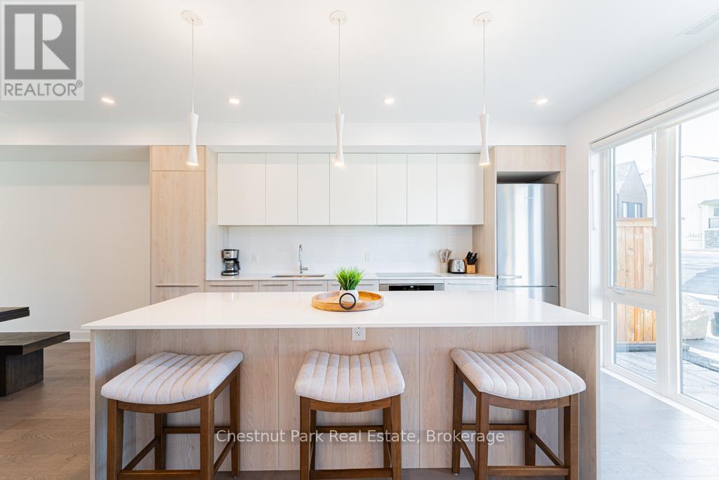 29 Rockmount Crescent, Gravenhurst, Ontario  P1P 0A6 - Photo 6 - X12827758